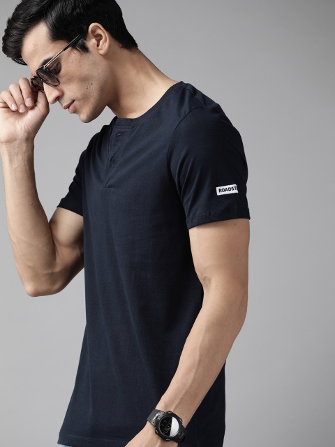 

Roadster Men Navy Blue Solid Cotton Henley Neck T-shirt