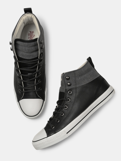 

Roadster Men Black Solid Mid-Top Sneakers