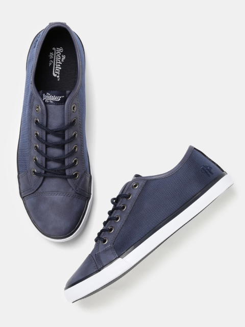 

Roadster Men Navy Solid Sneakers, Navy blue