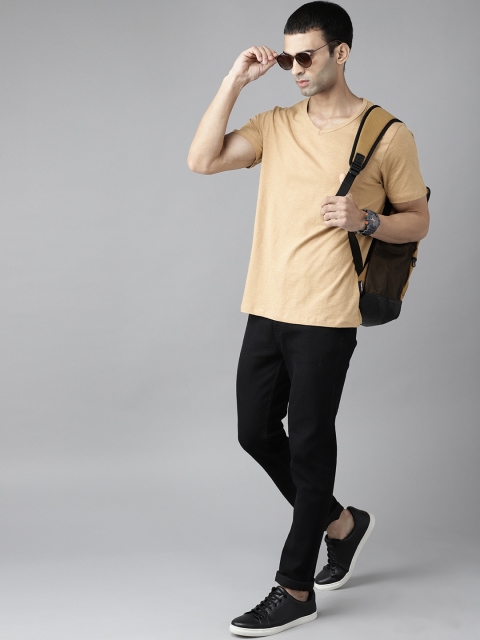 

Roadster Men Mustard Yellow Pure Cotton V-Neck Pure Cotton T-shirt