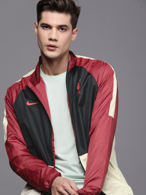 

Nike Men Black & Off White Colourblocked Liverpool F.C. Repel Academy AWF Football Jacket