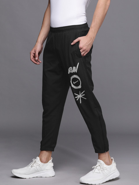 

Nike Men Black Printed Dri-Fit Challenger GX Woven Running Joggers