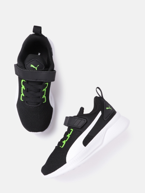 

Puma Boys Black & White Flyer V PS Knit Softfoam Running Shoes