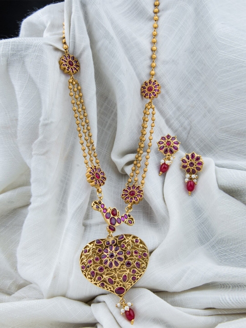 

Alankruthi Women Gold-Plated Pink Stone-Studded & Beaded Jewellery Set