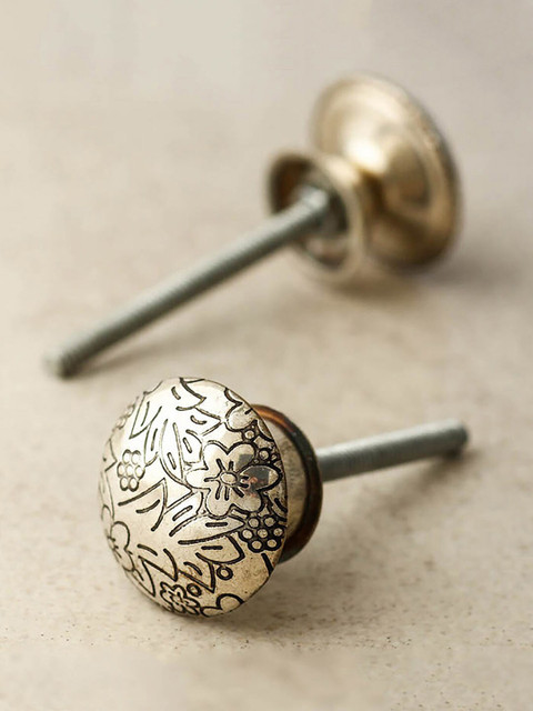 

Neerja Set Of 2 Silver-Toned Round Shape Floral Design Metal Drawer Knob