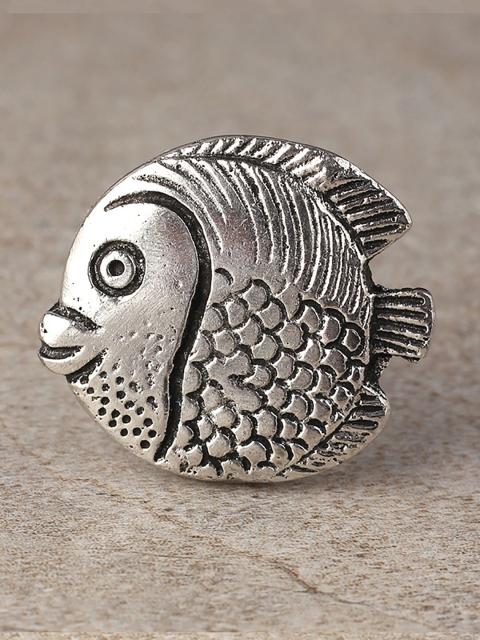 

Neerja Silver-Toned Fish Shape Metal Drawer Knob