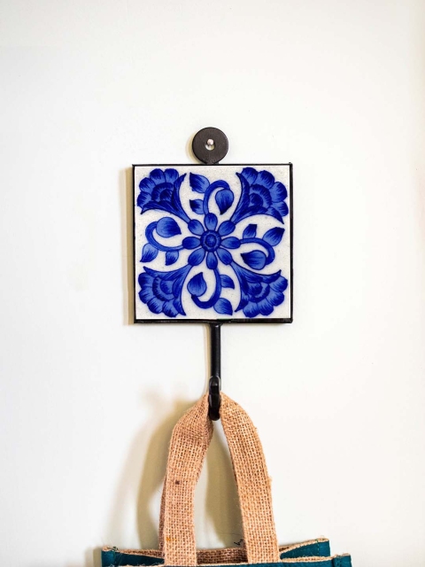 

Neerja White & Blue Handmade Pottery Wall Tile Hook