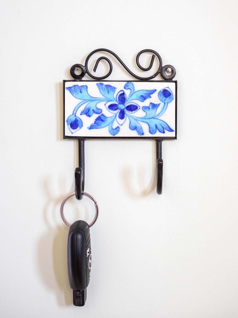 

Neerja White & Blue Handmade Pottery Wall Tile Hook