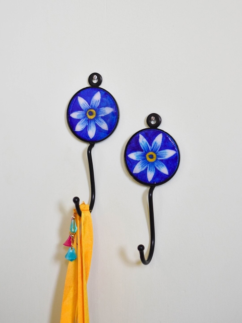 

Neerja Set Of 2 Blue & White Handmade Pottery Round Wall Hooks