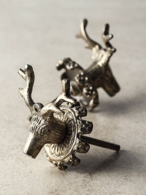 

Neerja Silver-Toned Deer Face Design Knob