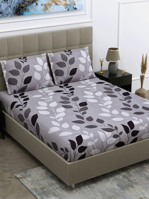 

DREAM WEAVERZ Grey Floral King Bedsheet with 2 Pillow Covers