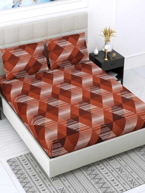 

DREAM WEAVERZ Brown & Beige Geometric 240 TC King Bedsheet with 2 Pillow Covers