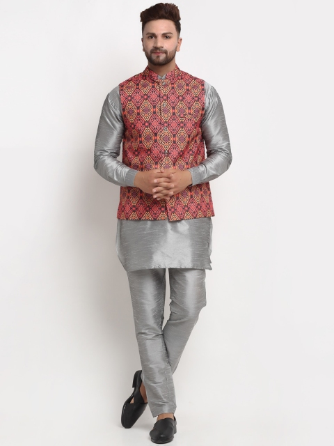 

Benstoke Men Grey Dupion Silk Kurta with Pyjamas & Nehru Jacket