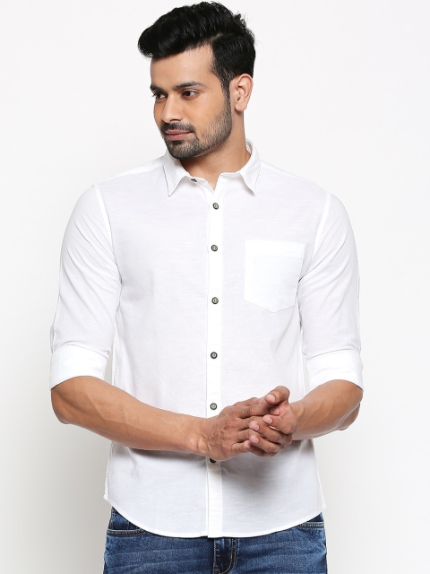 

People Men White Slim Fit Casual Shirt with Contrast Buttons