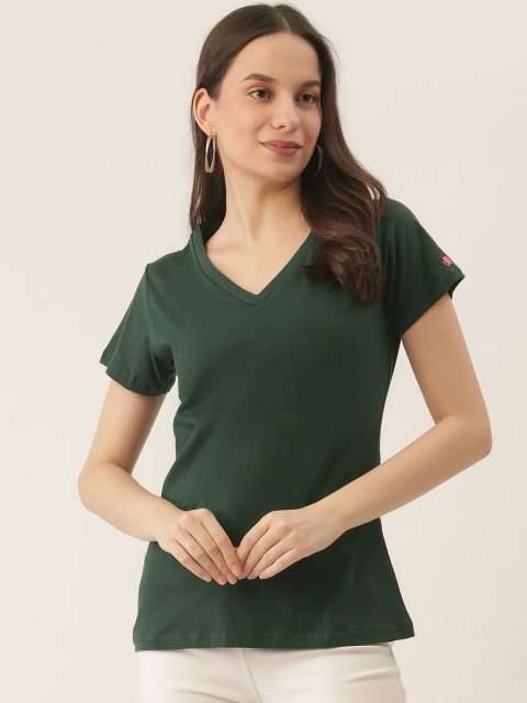 

PRINTOCTOPUS Women Green Solid Cotton V-Neck T-shirt