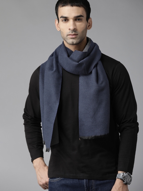 

Roadster Men Navy Blue Solid Muffler