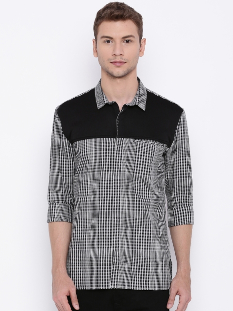 

Voi Jeans Men Black & Grey Checked Slim Fit Casual Shirt