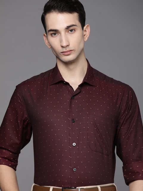 

Louis Philippe Men Burgundy Slim Fit Formal Shirt