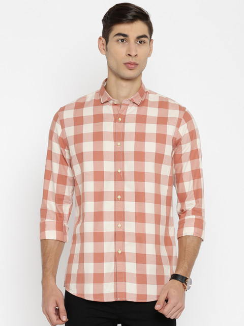 

Solly Jeans Co. by Allen Solly Men Peach Regular Fit Checked Casual Shirt