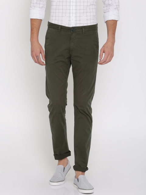 

Solly Jeans Co. Men Olive Green Trenim Regular Fit Solid Regular Trousers
