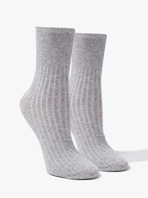 

FOREVER 21 Women Grey Solid Crew-Length Socks