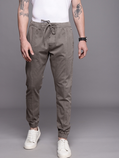 

WROGN Men Grey Solid Joggers Trousers