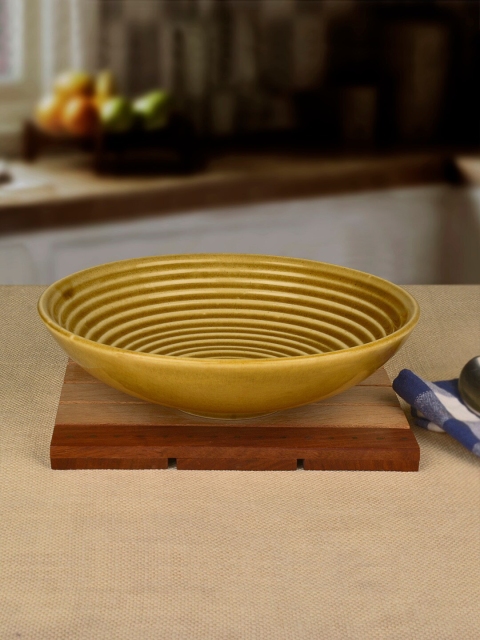 

StyleMyWay Brown Textured Handcrafted Ceramic Shallow Serving Bowl