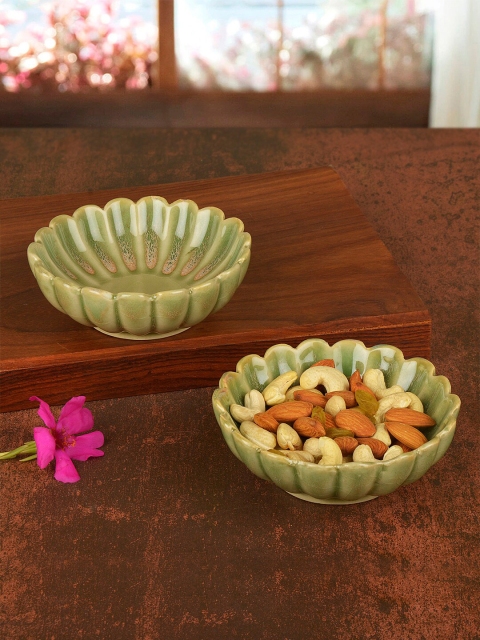 

StyleMyWay Set Of 2 Green Handcrafted Ceramic Serving Bowls