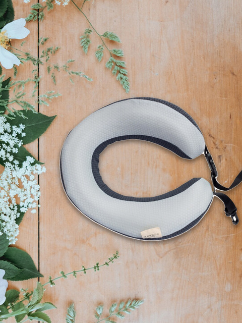 

YOYOSO Grey Colourblocked U-Shaped Travel Pillow