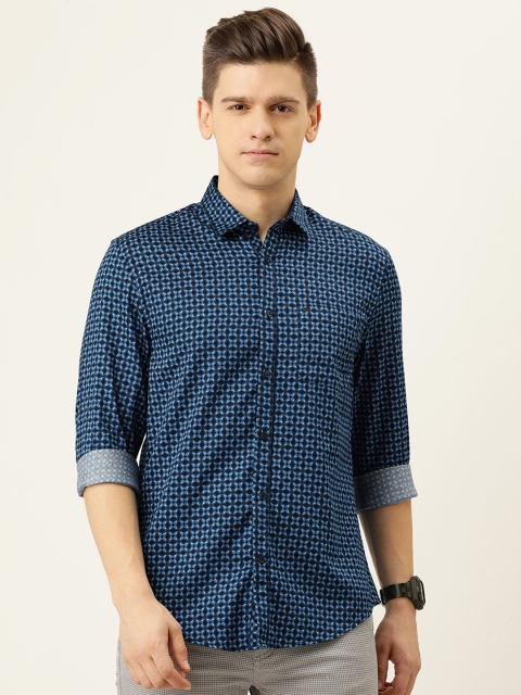 

Peter England Casuals Men Navy Blue Slim Fit Geometric Print Pure Cotton Casual Shirt