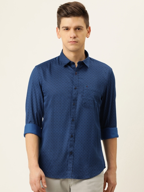 

Peter England Casuals Men Navy Blue & Black Cotton Geometric Print Casual Shirt