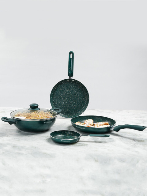 

Wonderchef Set Of 4 Green Solid Royal Velvet 5-Layer Non-Stick Cookware Set