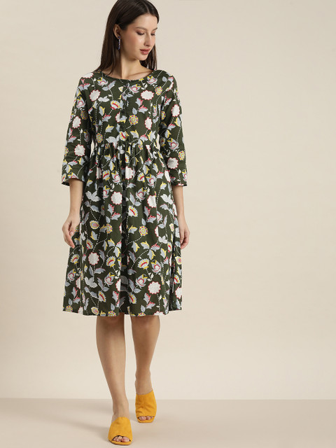 

Sangria Olive Green & Blue Conversational Printed Pleated Dress