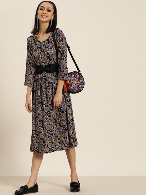 

Sangria Women Black & Navy Blue Ethnic Motifs Keyhole Neck A-Line Midi Dress