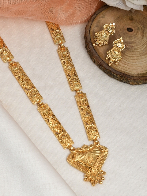 

Silvermerc Designs Gold-Plated Temple Jewellery Set