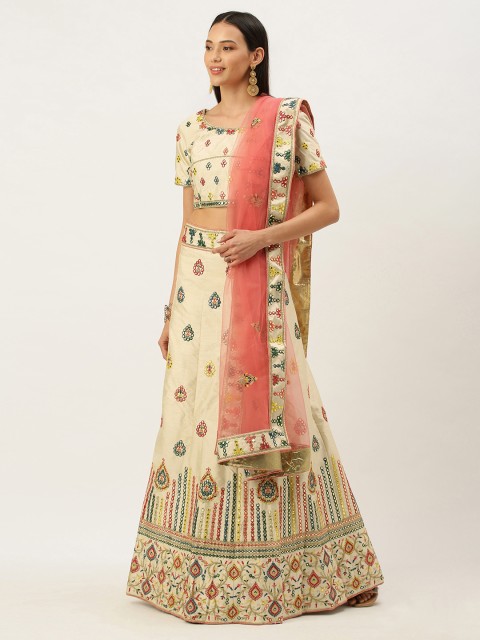 

Mameraa Off White Embroidered Semi-Stitched Lehenga & Unstitched Blouse With Dupatta