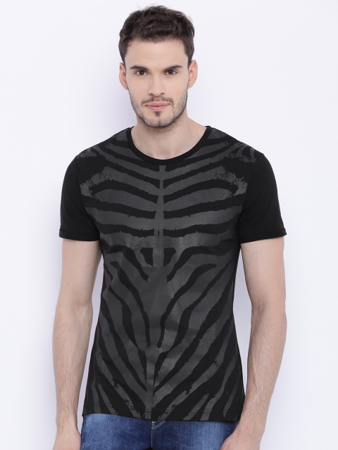 

Flying Machine Men Black Printed T-shirt