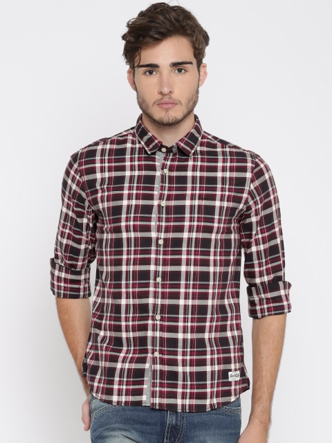 

Flying Machine Men Red Checked Casual Shirt