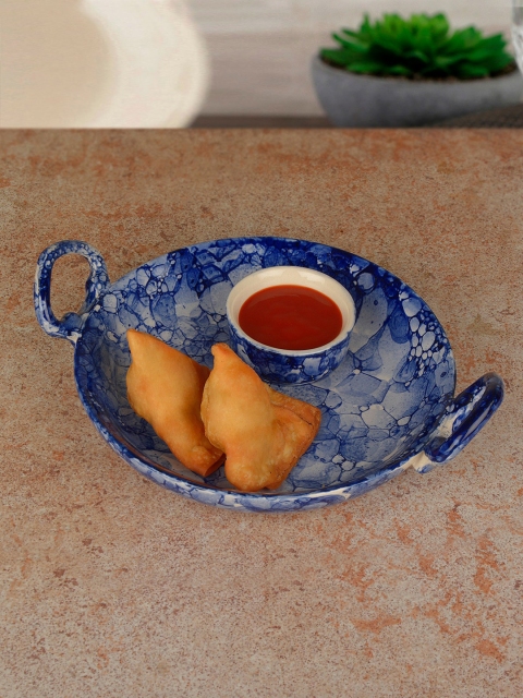 

StyleMyWay Blue Handpainted Ceramic Chip & Dip Platter With Fixed Dip Bowl