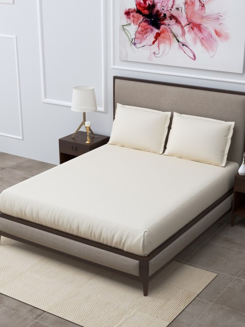 

BOMBAY DYEING Cream-Coloured 144 TC Queen Bedsheet with 2 Pillow Covers