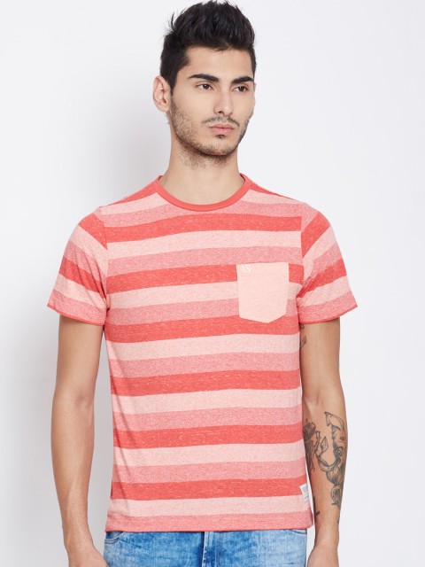 

American Swan Men Red & Pink Striped Round Neck T-shirt