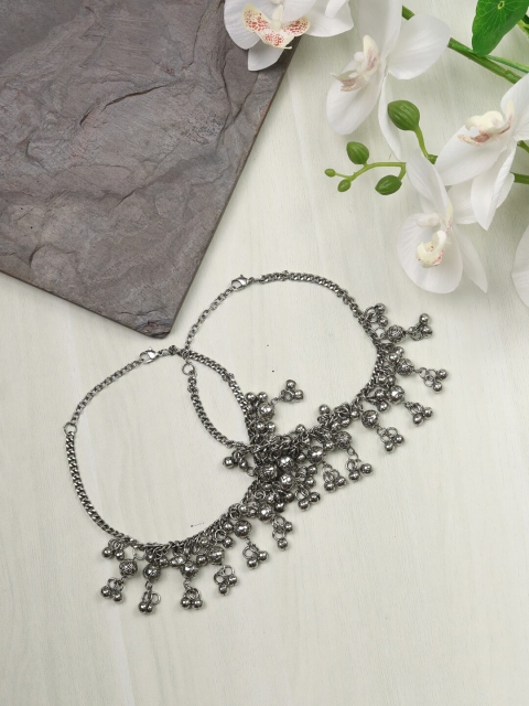 

Priyaasi Ghungroo Silver-Plated Oxidised Anklet
