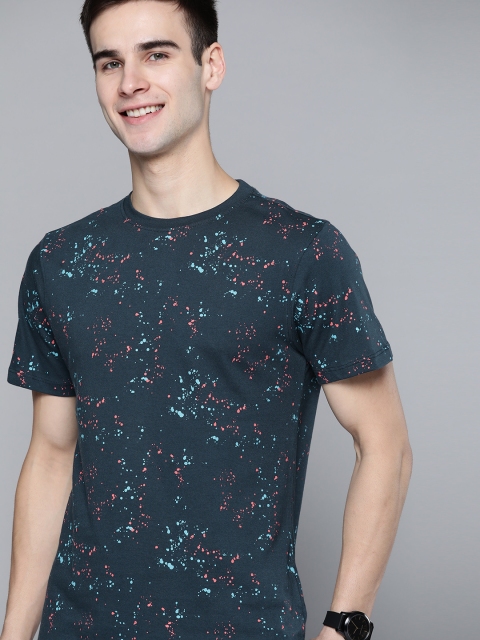 

Mast & Harbour Men Navy Blue & Orange Abstract Print Cotton Handcrafted T-shirt