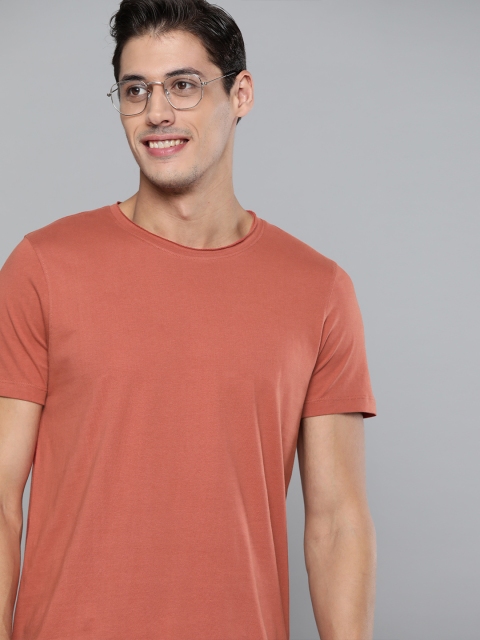 

Mast & Harbour Men Rust Pure Cotton T-shirt