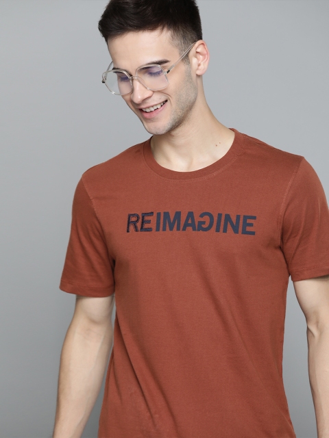 

Mast & Harbour Men Brown Typography Print Cotton Applique T-shirt