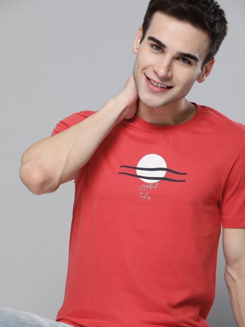 

Mast Harbour Men Red White Pure Cotton Printed Detail Pure Cotton T-shirt