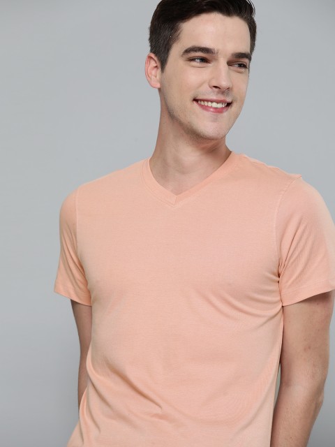 

Mast & Harbour Men Pink V-Neck Polyester PU Coated T-shirt