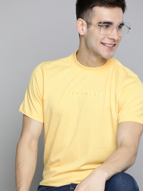 

Mast & Harbour Men Yellow Solid Handcrafted T-Shirt