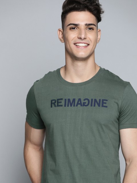 

Mast & Harbour Men Green Pure Cotton Typography Wardrobe Essentials T-shirt