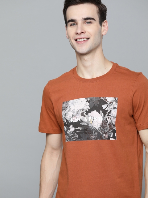 

Mast Harbour Men Rust Brown Pure Cotton Printed Pure Cotton T-shirt